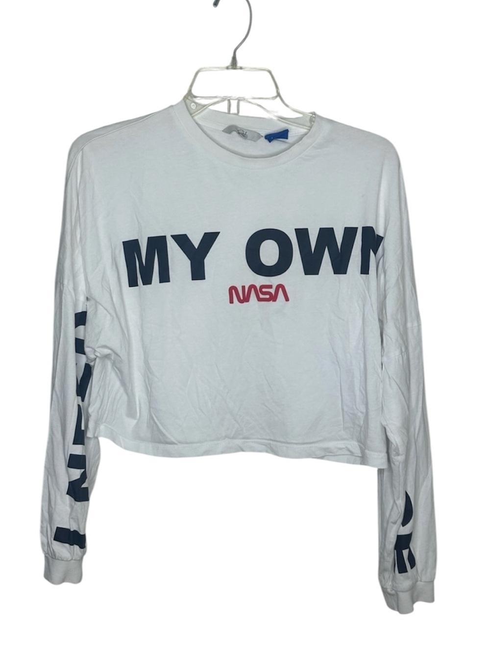 ❤️ Clockhouse NASA “I NEED MY OWN SPACE” Cropped Long-Sleeve Tee medium